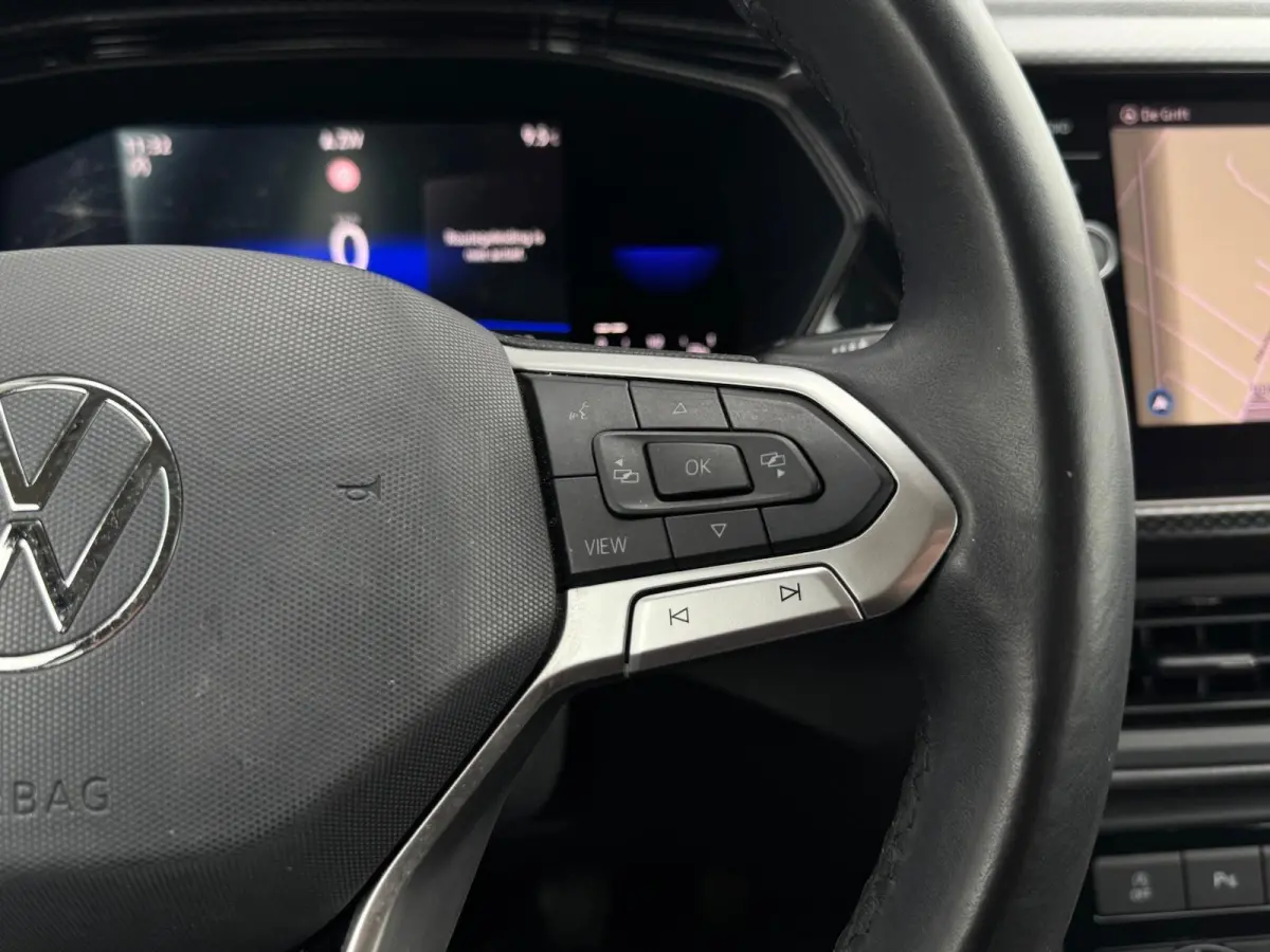 1.0 TSI Life | Digital Cockpit | LED | Camera | Adaptive Cruise | CarPlay | Navigatie