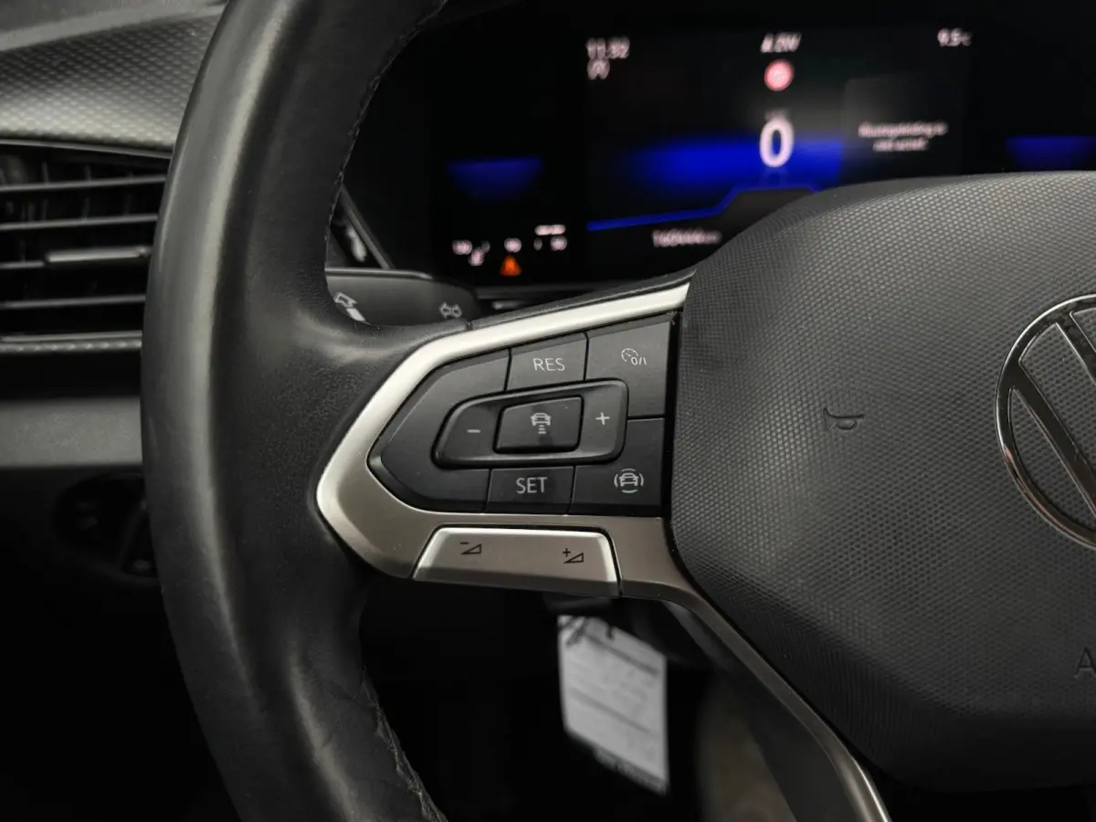 1.0 TSI Life | Digital Cockpit | LED | Camera | Adaptive Cruise | CarPlay | Navigatie