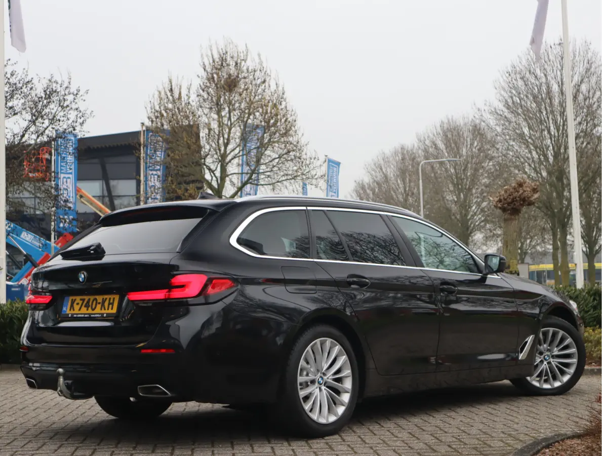 520i High Executive Edition Trekhaak/ Stoelverw. / Leder / Voorzien van 2 jaar Apk
