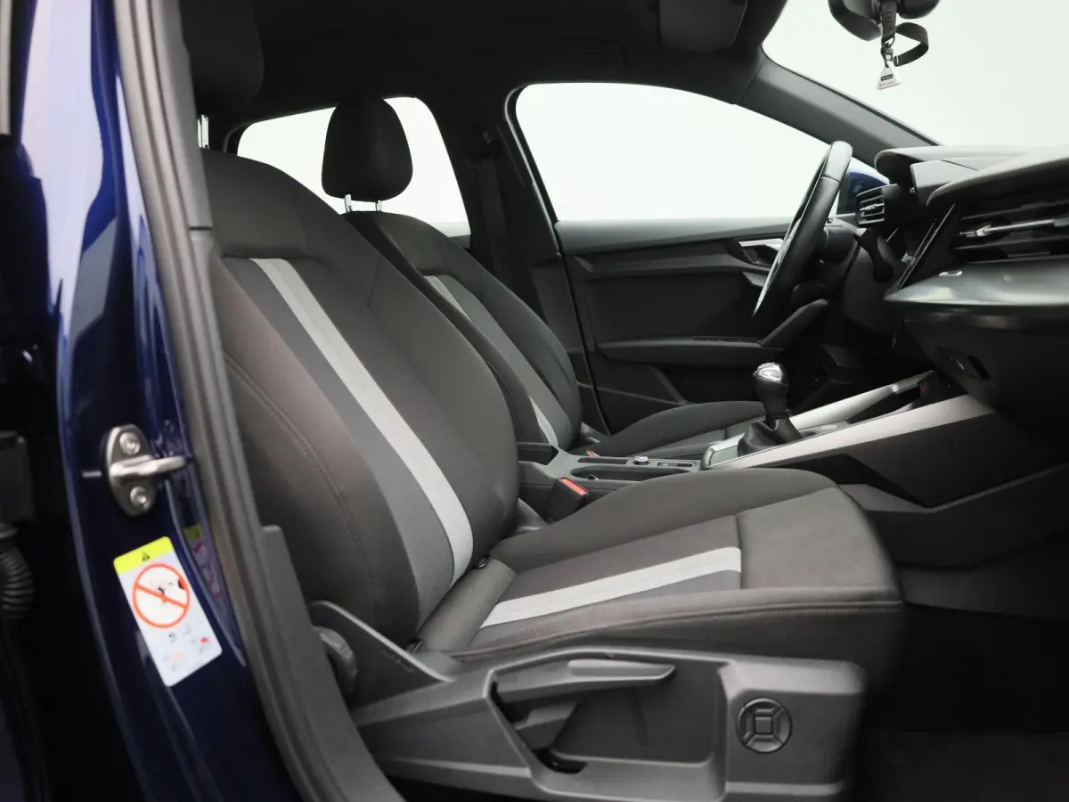30 TFSI S edition | ACC | Elekt. stoelverstelling | Keyless | Stoelverwarming | Climate control | Virtual | Apple Carplay / Android Auto |