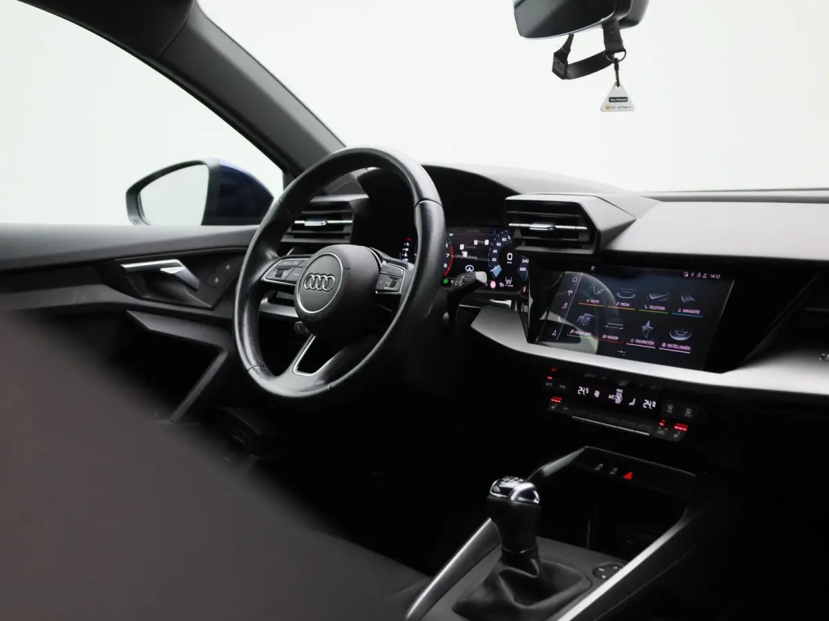 30 TFSI S edition | ACC | Elekt. stoelverstelling | Keyless | Stoelverwarming | Climate control | Virtual | Apple Carplay / Android Auto |