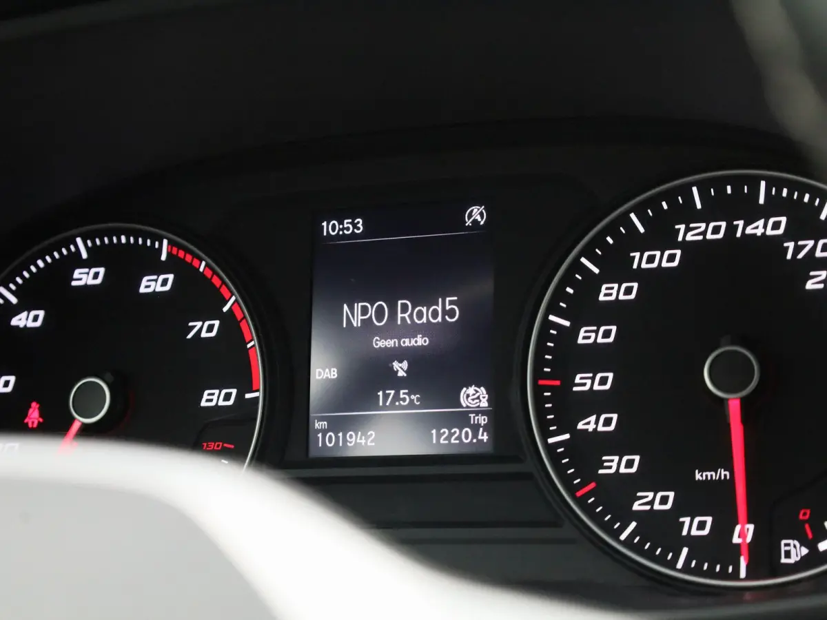 1.0 TSI Style | Cruise Control | Lane Assist | Keyless | Climate Control | Apple Carplay / Android Auto |
