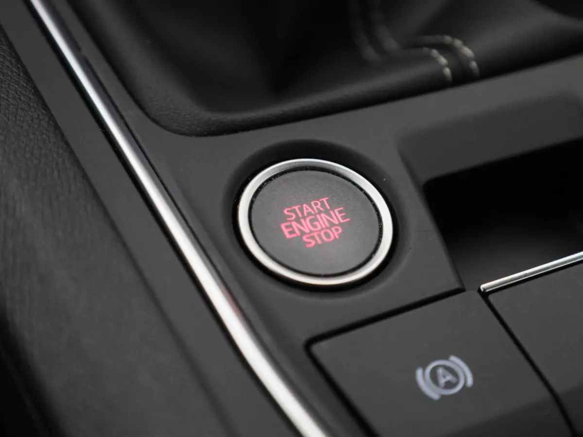 1.0 TSI Style | Cruise Control | Lane Assist | Keyless | Climate Control | Apple Carplay / Android Auto |