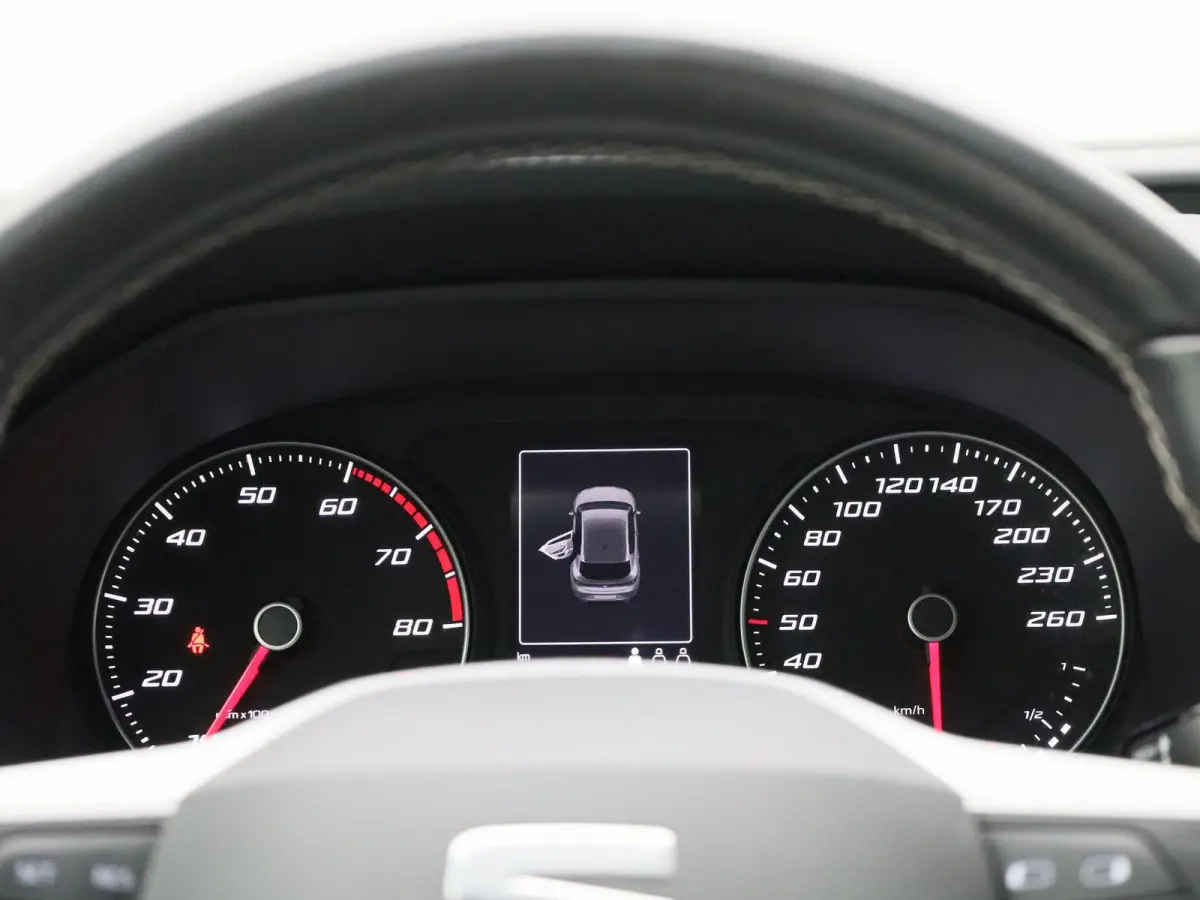1.0 TSI Style | Cruise Control | Lane Assist | Keyless | Climate Control | Apple Carplay / Android Auto |