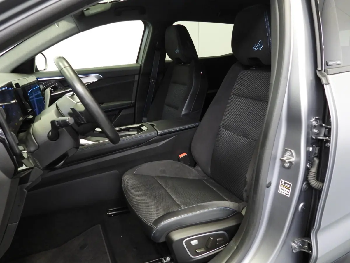 E-Tech Hybrid 200 Esprit Alpine 4CONTROL NAVI/MATGRIJS/LED/20"LMV!
