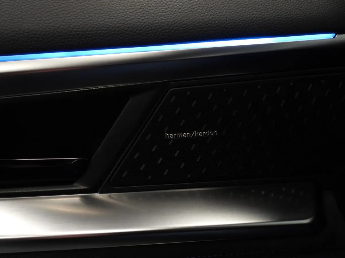 E-Tech Hybrid 200 Esprit Alpine 4CONTROL NAVI/MATGRIJS/LED/20"LMV!