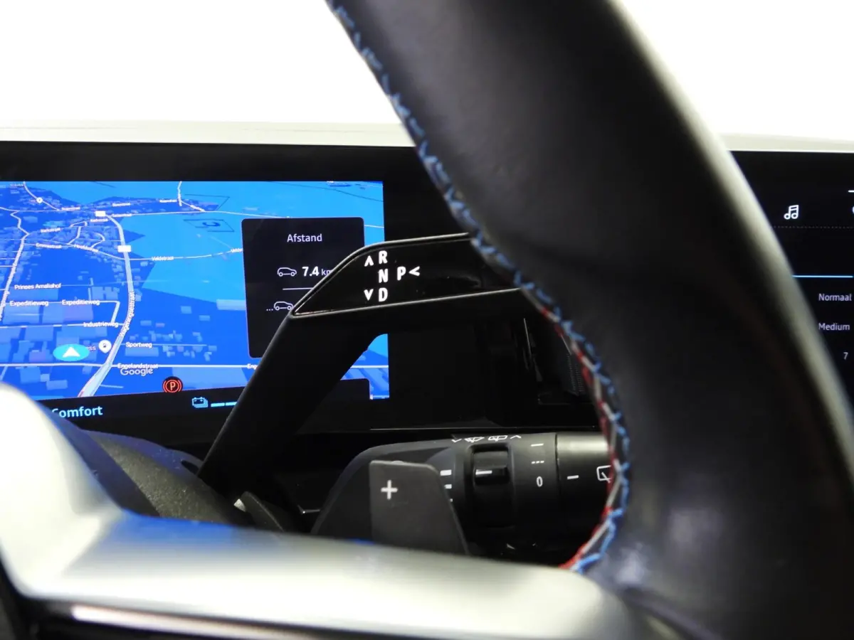 E-Tech Hybrid 200 Esprit Alpine 4CONTROL NAVI/MATGRIJS/LED/20"LMV!