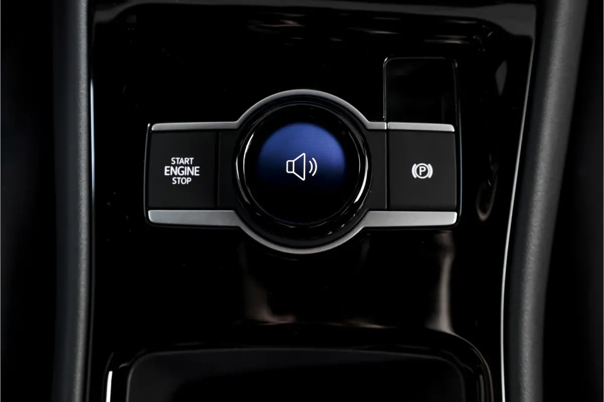 1.5 eHybrid 272 PK R-Line | Black Style | Elek. Trekhaak | S/K-panodak | Adapt. Cruise | Stoel-+stuurverw. | App. Connect | Camera | PDC | LM 20" | 8355