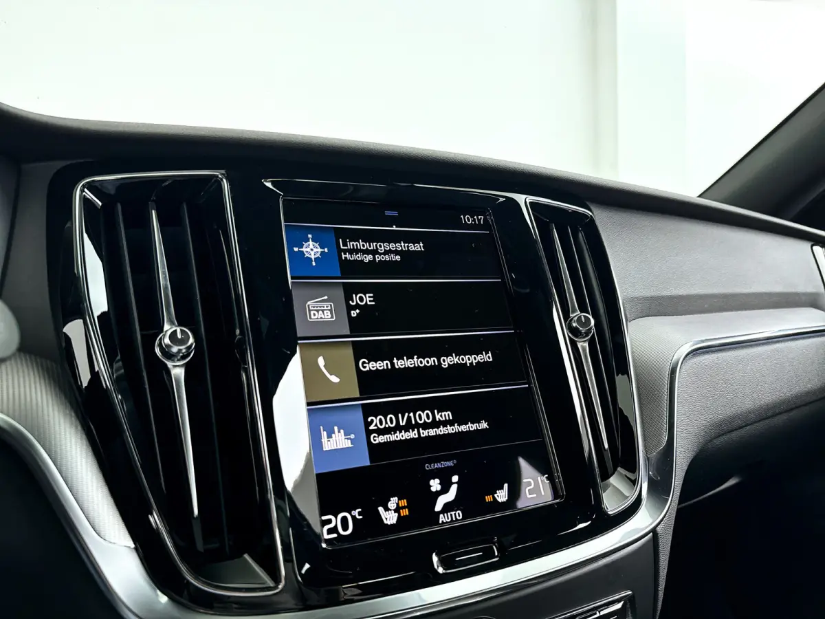 B4 R-Design | Park Asist | Stoel- en Stuurverwarming | Cruise control