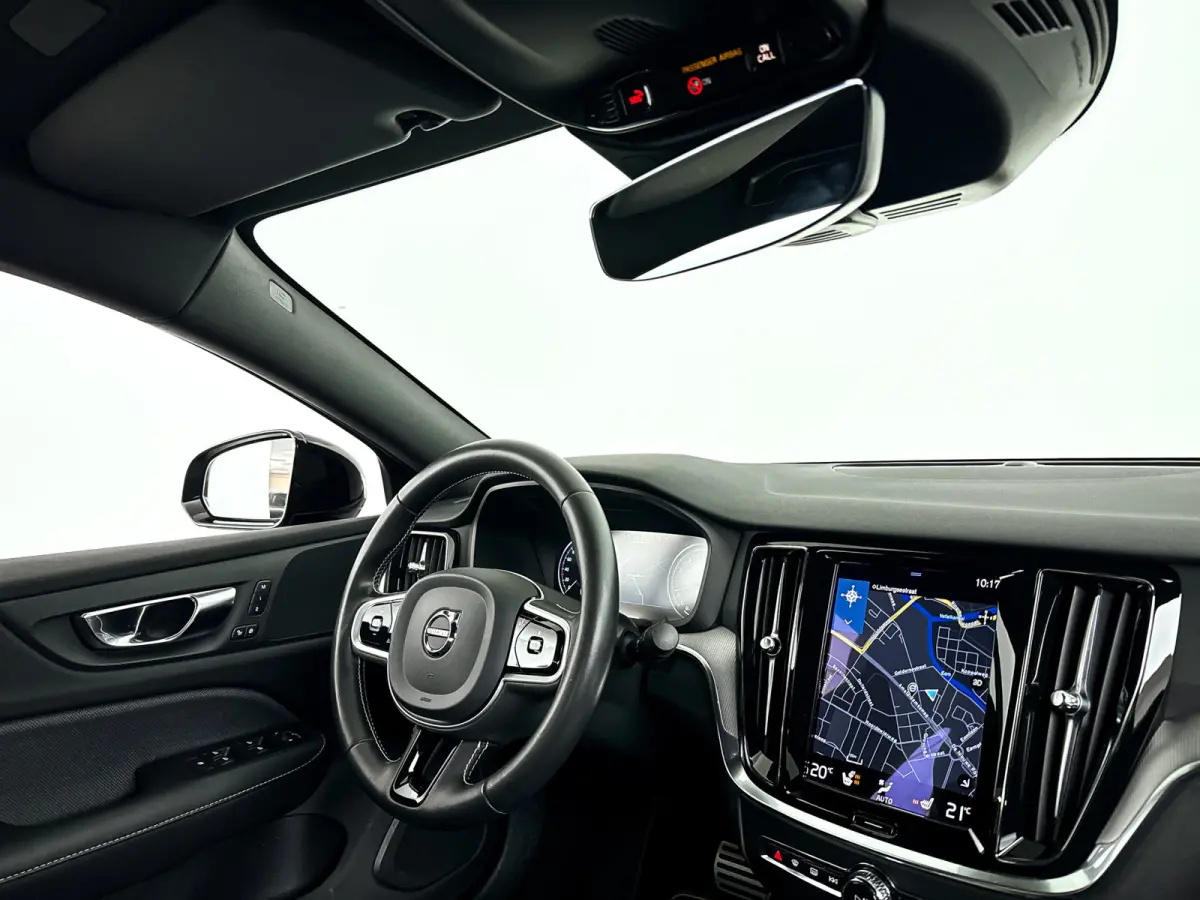 B4 R-Design | Park Asist | Stoel- en Stuurverwarming | Cruise control