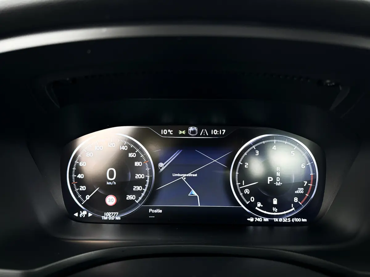 B4 R-Design | Park Asist | Stoel- en Stuurverwarming | Cruise control