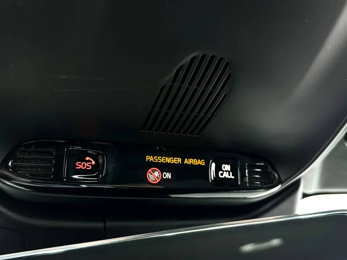 B4 R-Design | Park Asist | Stoel- en Stuurverwarming | Cruise control