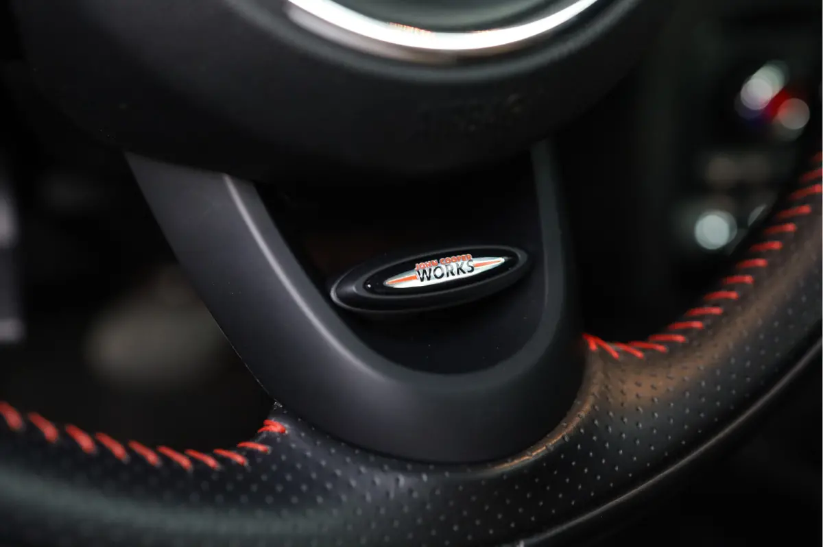 2.0 Cooper S Chili Serious Business | PANORAMADAK | HUD | AUTOMAAT | HARMAN KARDON | XENON LED |