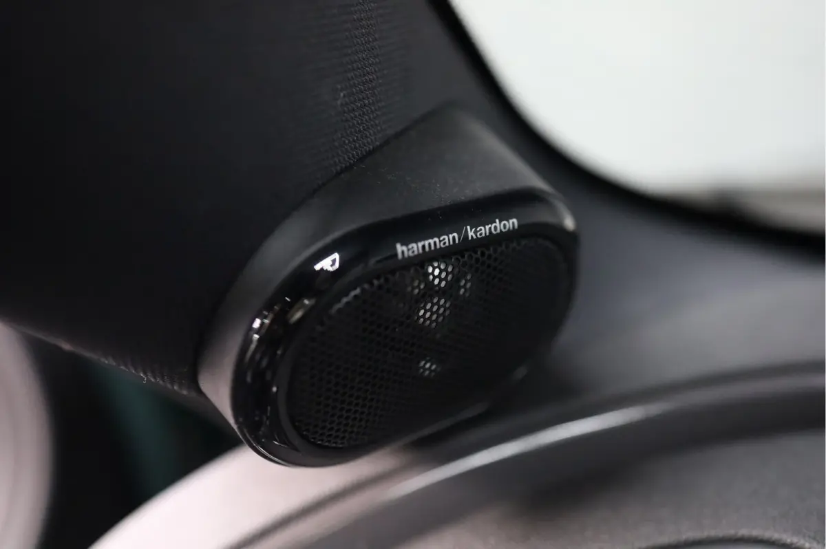 2.0 Cooper S Chili Serious Business | PANORAMADAK | HUD | AUTOMAAT | HARMAN KARDON | XENON LED |