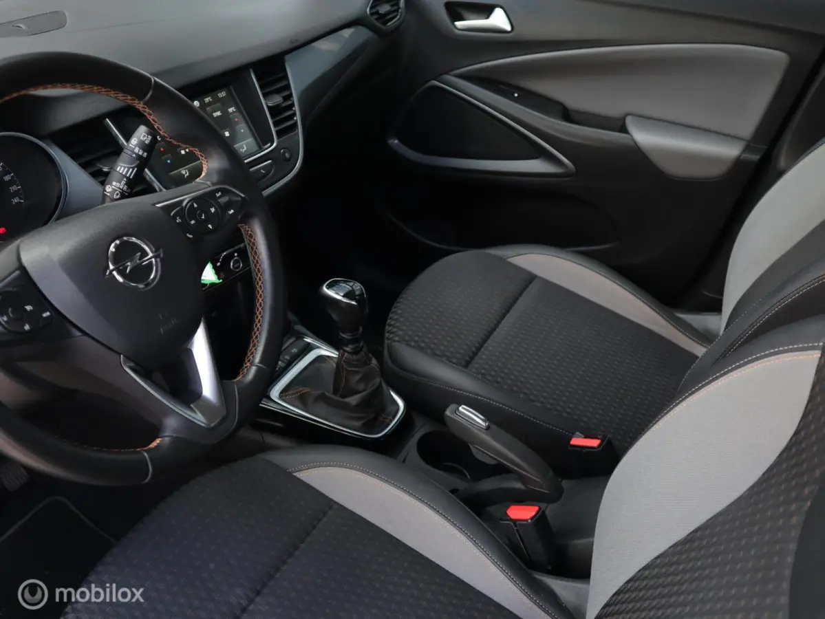 1.2 Turbo 110 PK H6 Innovation NIEUWE D.RIEM|Trekhaak|1/4Leer|LED|CARPLAY