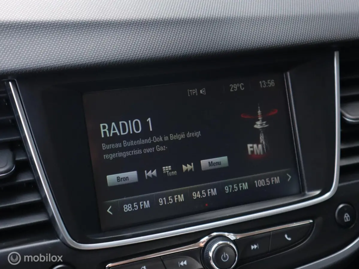 1.2 Turbo 110 PK H6 Innovation NIEUWE D.RIEM|Trekhaak|1/4Leer|LED|CARPLAY