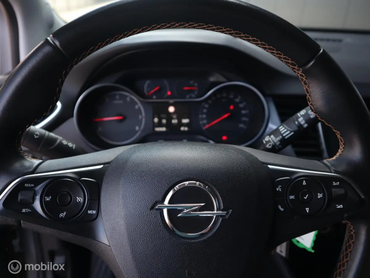 1.2 Turbo 110 PK H6 Innovation NIEUWE D.RIEM|Trekhaak|1/4Leer|LED|CARPLAY