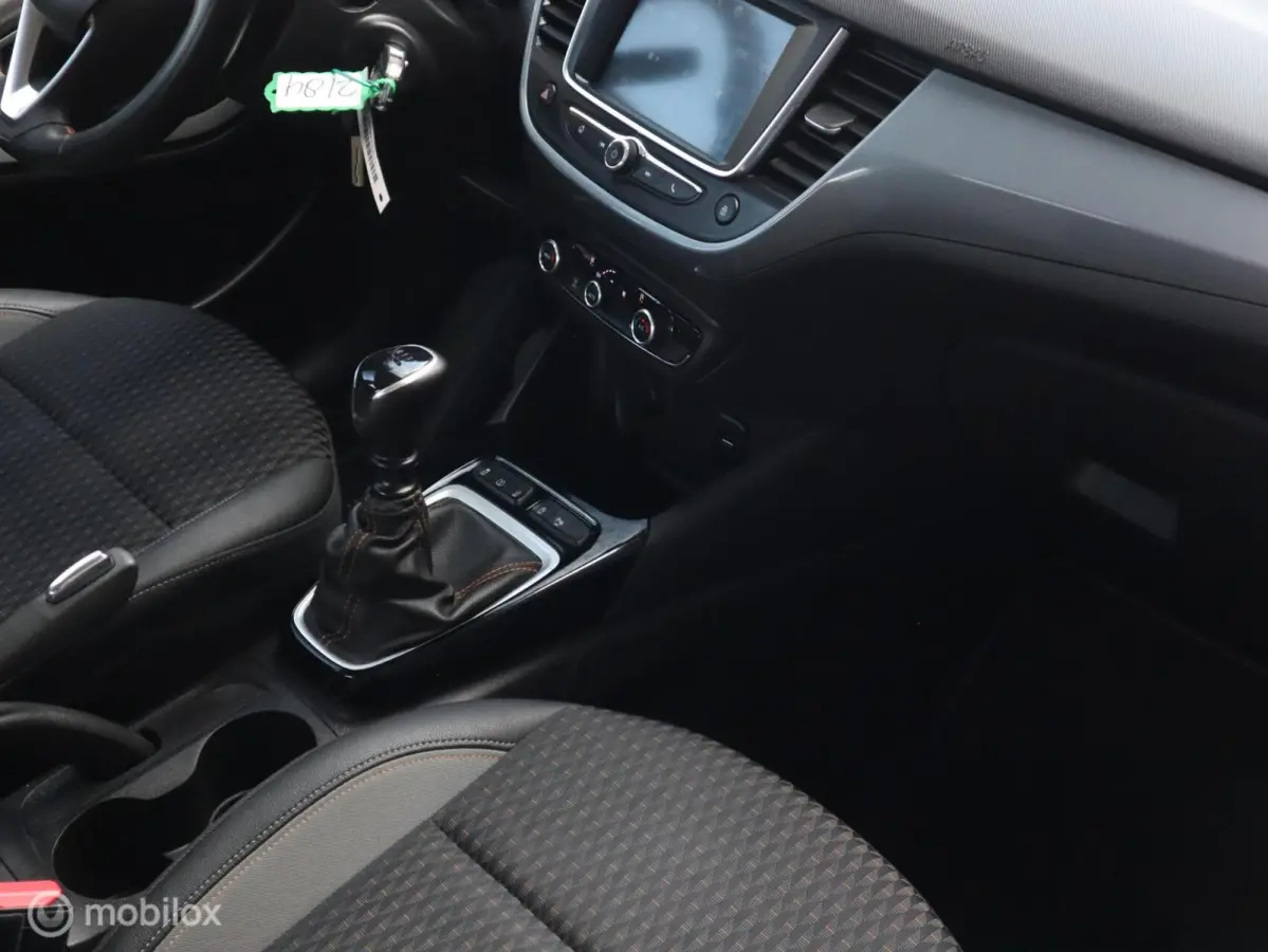 1.2 Turbo 110 PK H6 Innovation NIEUWE D.RIEM|Trekhaak|1/4Leer|LED|CARPLAY