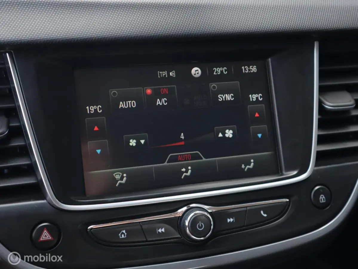1.2 Turbo 110 PK H6 Innovation NIEUWE D.RIEM|Trekhaak|1/4Leer|LED|CARPLAY