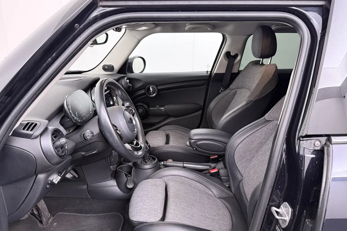 Mini 1.5 Aut. Chili Cruise Digi. Dash LMV 17'