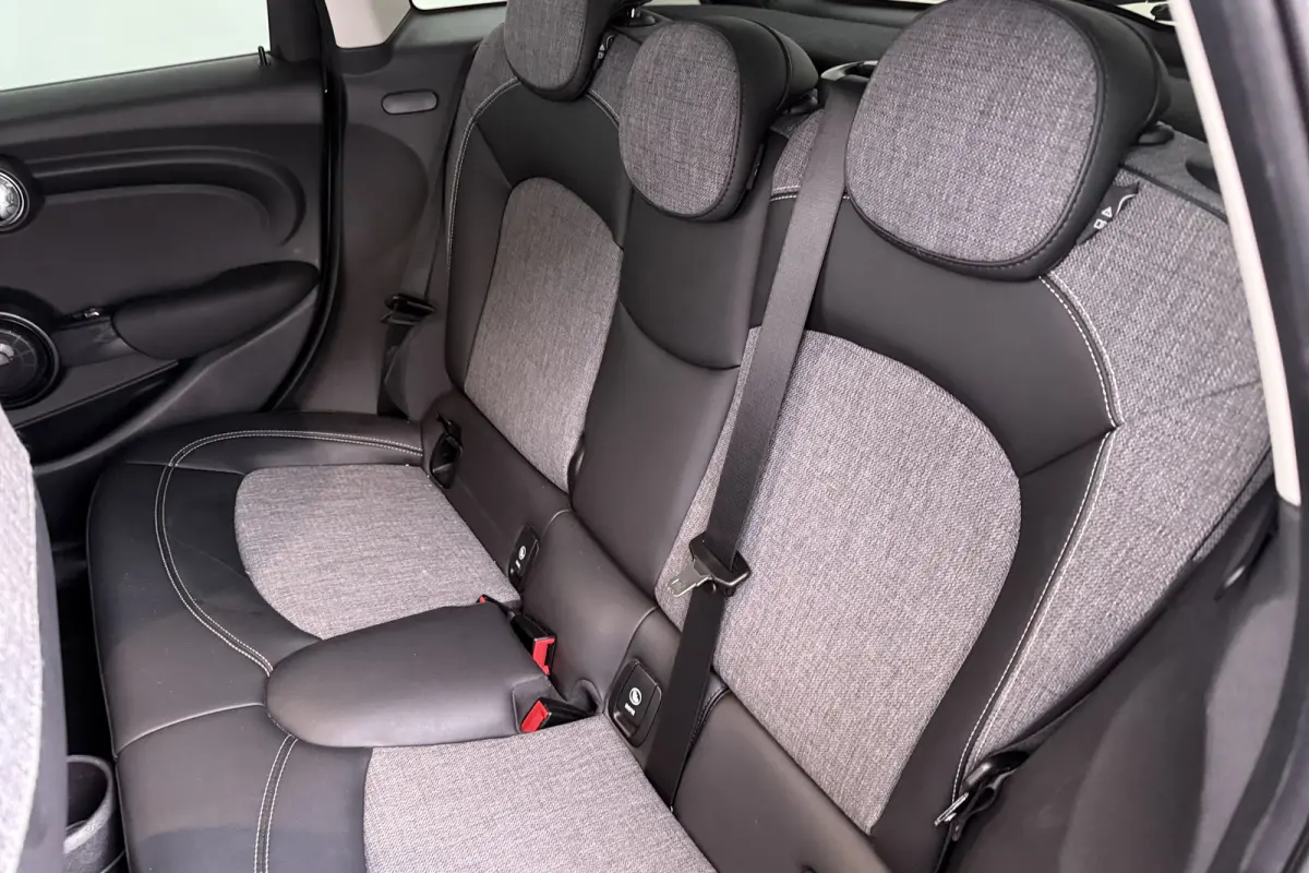 Mini 1.5 Aut. Chili Cruise Digi. Dash LMV 17'