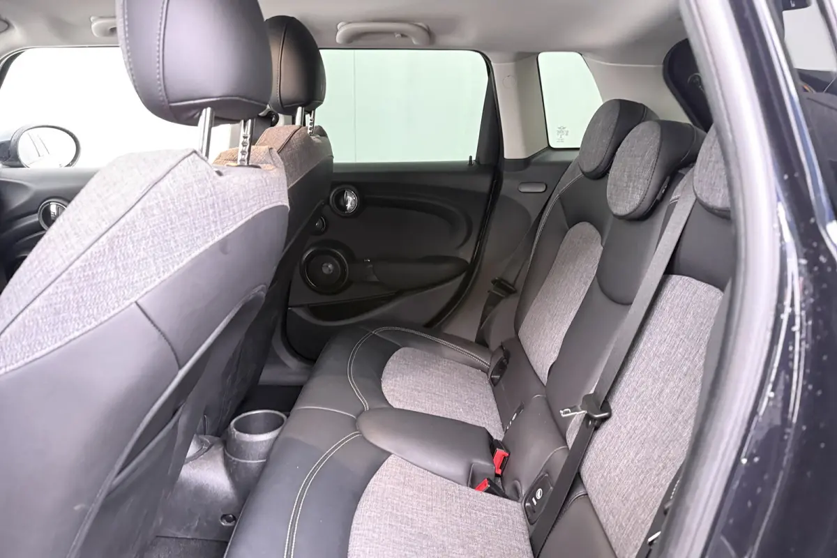 Mini 1.5 Aut. Chili Cruise Digi. Dash LMV 17'