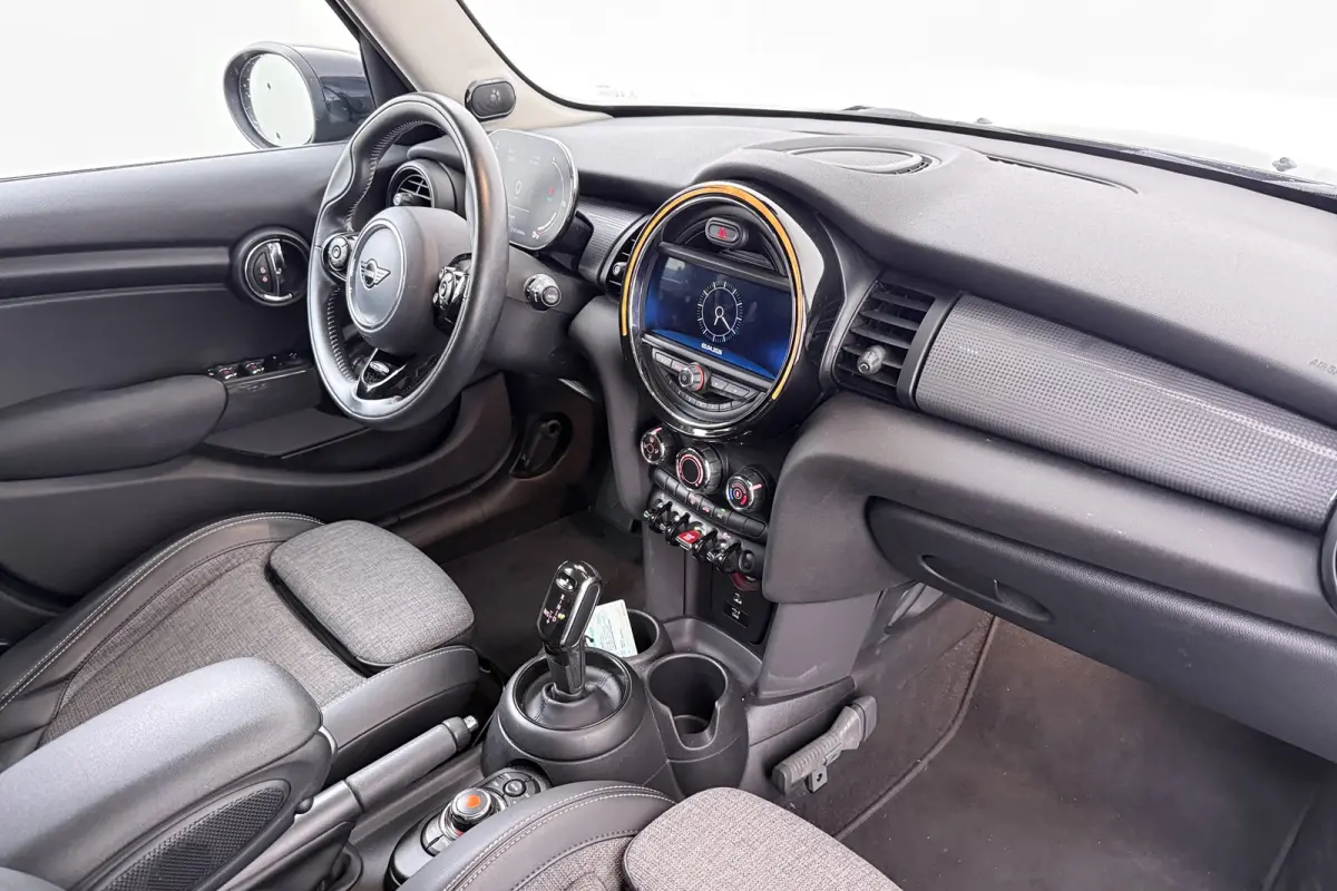 Mini 1.5 Aut. Chili Cruise Digi. Dash LMV 17'