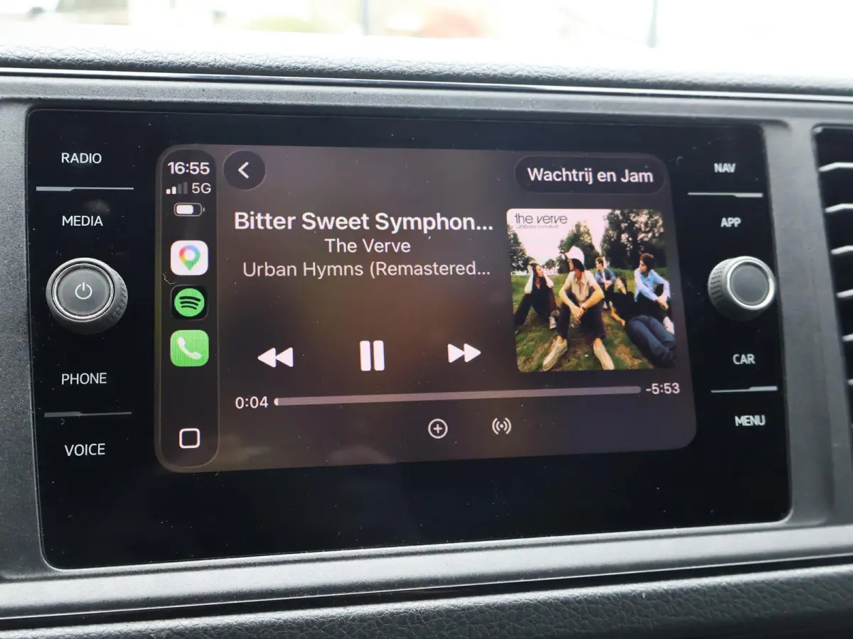 35 3.140 AUT. L4H3 ZILVERGRIJS + CAMERA | APPLE CARPLAY | ANDROID AUTO | DAB | NAVIGATIE