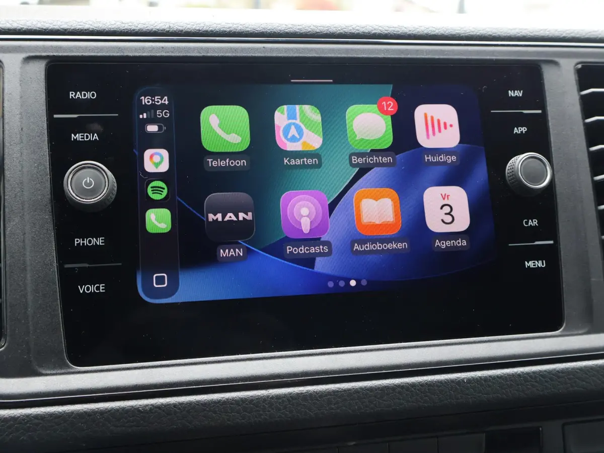 35 3.140 AUT. L4H3 ZILVERGRIJS + CAMERA | APPLE CARPLAY | ANDROID AUTO | DAB | NAVIGATIE