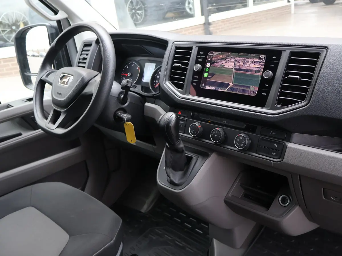 35 3.140 AUT. L4H3 ZILVERGRIJS + CAMERA | APPLE CARPLAY | ANDROID AUTO | DAB | NAVIGATIE