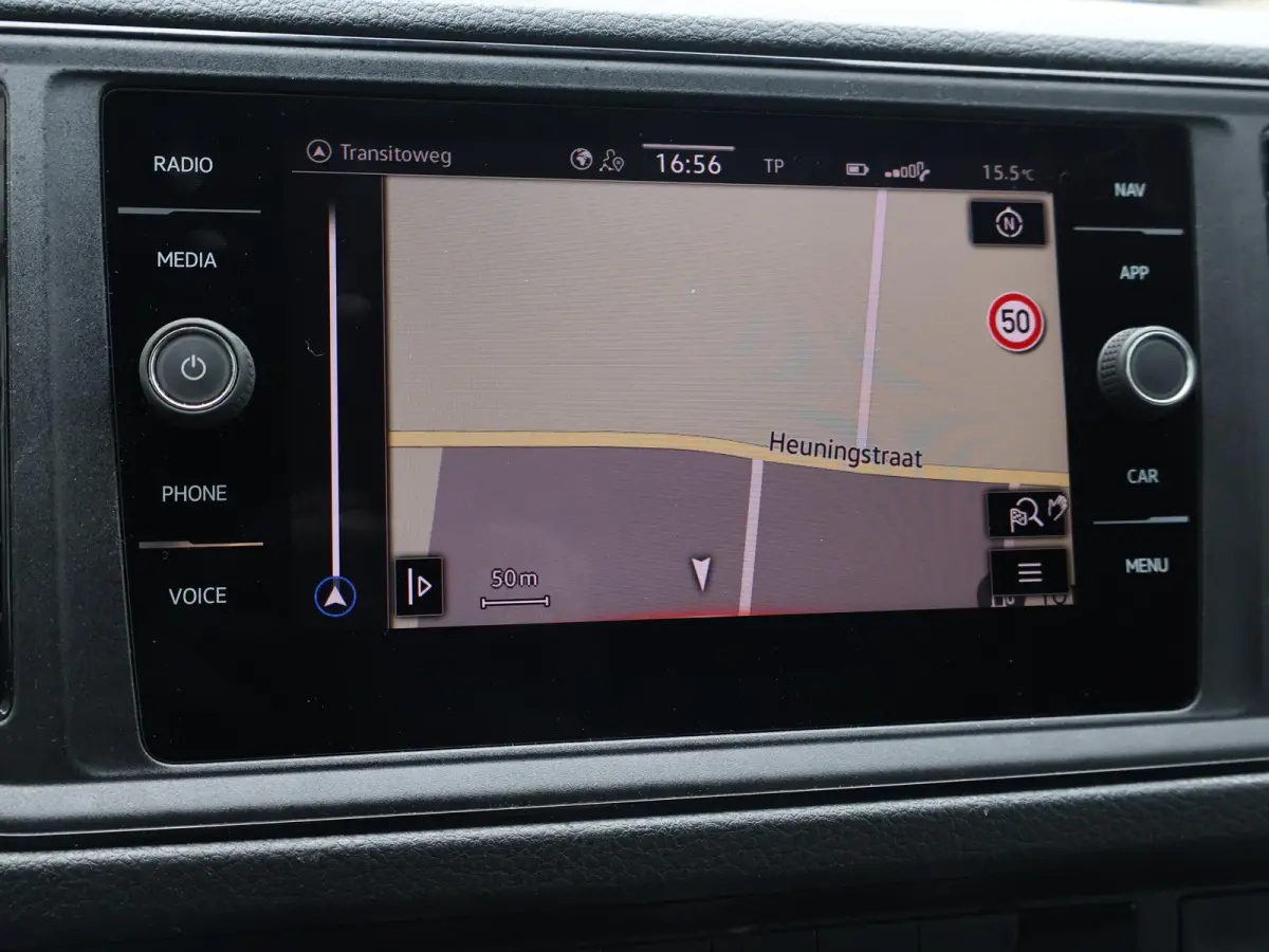 35 3.140 AUT. L4H3 ZILVERGRIJS + CAMERA | APPLE CARPLAY | ANDROID AUTO | DAB | NAVIGATIE