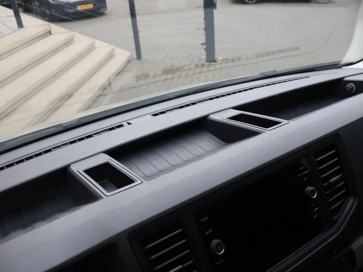 35 3.140 AUT. L4H3 ZILVERGRIJS + CAMERA | APPLE CARPLAY | ANDROID AUTO | DAB | NAVIGATIE