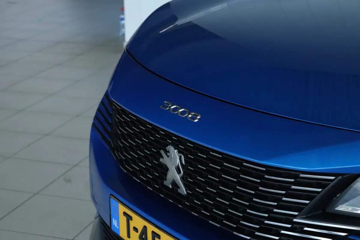 1.6 HYbrid 225 Blue Lease Allure | Adapt. Cruise | Trekhaak | Camera | Navi | Keyless | Dodehoekbewaking | Carplay | Navi |