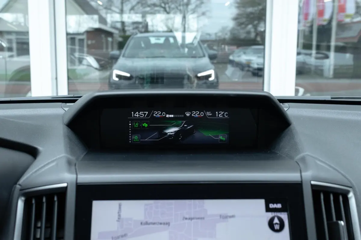 2.0i CVT e-BOXER Luxury | Eyesight | Navigatie | Keyless Entry |