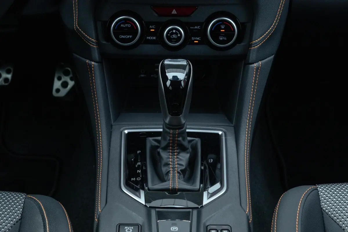 2.0i CVT e-BOXER Luxury | Eyesight | Navigatie | Keyless Entry |