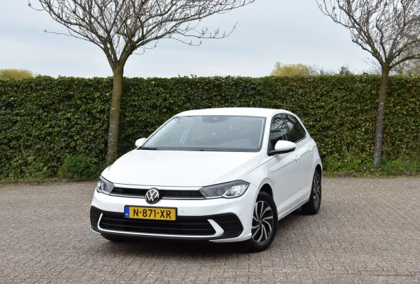 1.0 TSI Life NAP PDC LED IQ-drive Carplay virtueel-cp 1e eigenaar