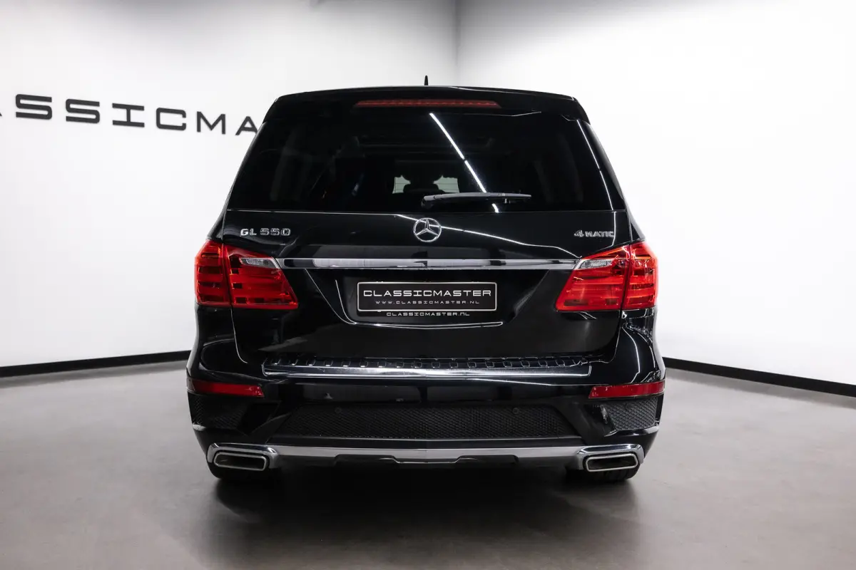 500 4-Matic BTW auto, AMG Exclusive Package. (€ 40.454.55 Ex B.T.W) DEALER AUTO 7 Persoonsuitvoering