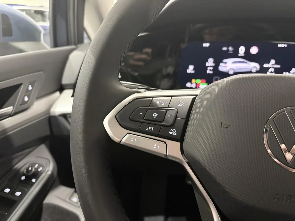 (8) GP Life Edition 1.5 eHybrid 150 kW / 204 PK Hatchback 6 versn. DSG 1.5 eHybrid Life Edition