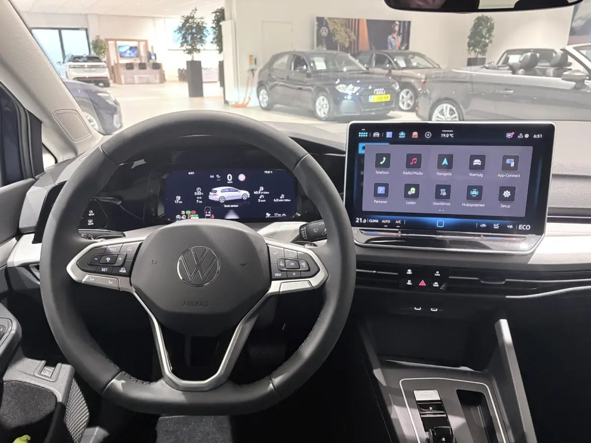 (8) GP Life Edition 1.5 eHybrid 150 kW / 204 PK Hatchback 6 versn. DSG 1.5 eHybrid Life Edition