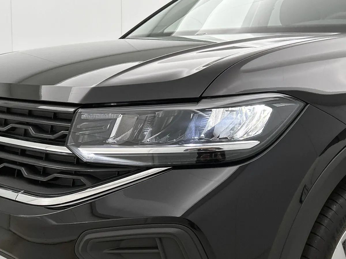 1.0 TSI Life Edition 116 PK Automaat | Fysieke voorraad | Apple Carplay draadloos | Camera | Keyless access | 17" Lichtmetalen velgen | LED koplampen | Android Auto draadloos | Parkeersensor