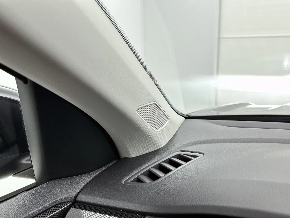 1.0 TSI Life Edition 116 PK Automaat | Fysieke voorraad | Apple Carplay draadloos | Camera | Keyless access | 17" Lichtmetalen velgen | LED koplampen | Android Auto draadloos | Parkeersensor
