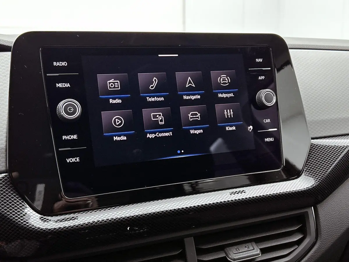 1.0 TSI Life Edition 116 PK Automaat | Fysieke voorraad | Apple Carplay draadloos | Camera | Keyless access | 17" Lichtmetalen velgen | LED koplampen | Android Auto draadloos | Parkeersensor