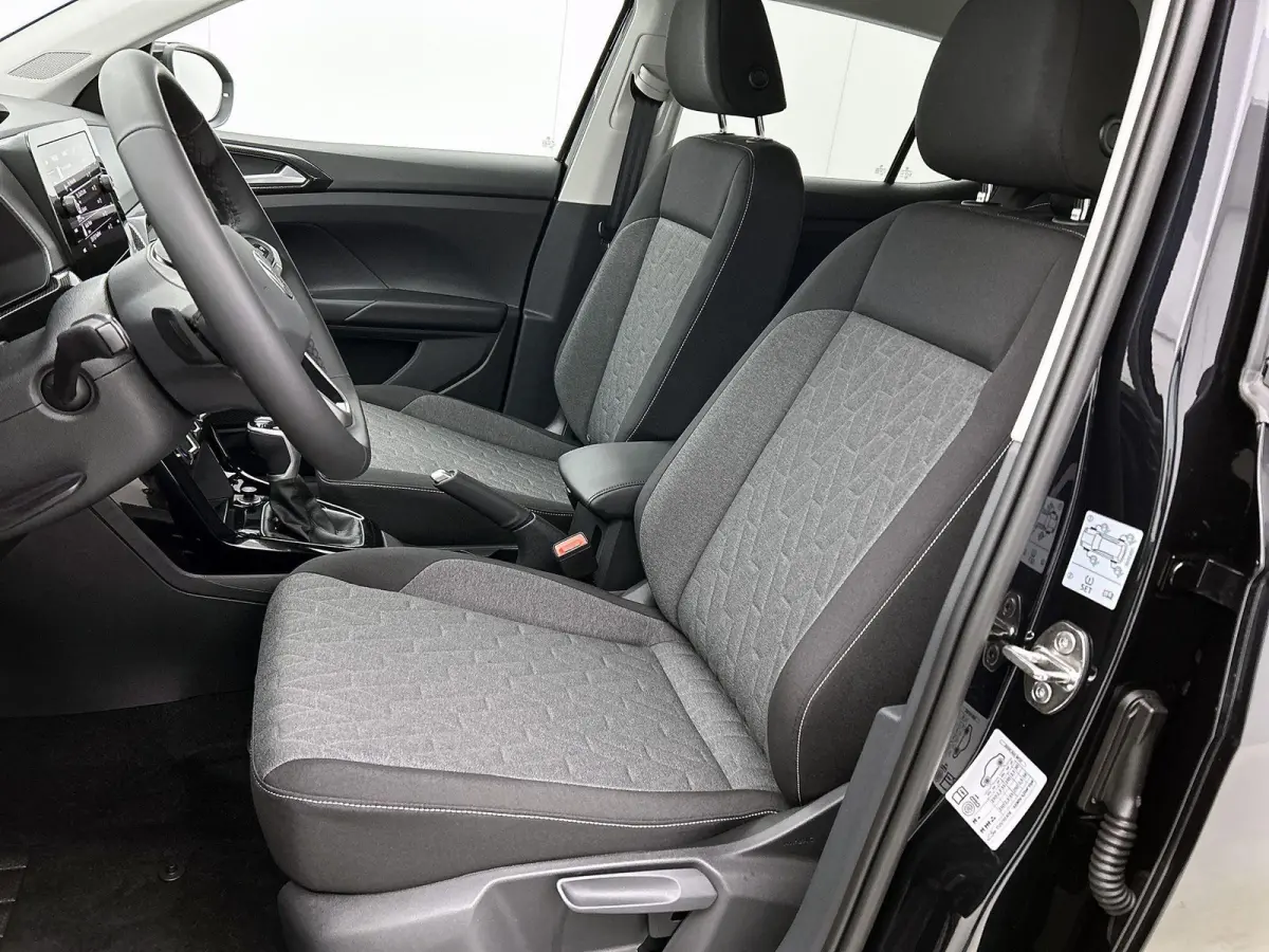 1.0 TSI Life Edition 116 PK Automaat | Fysieke voorraad | Apple Carplay draadloos | Camera | Keyless access | 17" Lichtmetalen velgen | LED koplampen | Android Auto draadloos | Parkeersensor