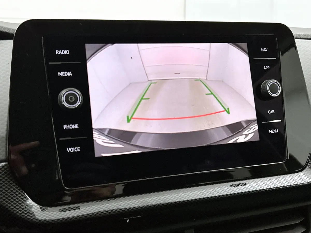 1.0 TSI Life Edition 116 PK Automaat | Fysieke voorraad | Apple Carplay draadloos | Camera | Keyless access | 17" Lichtmetalen velgen | LED koplampen | Android Auto draadloos | Parkeersensor