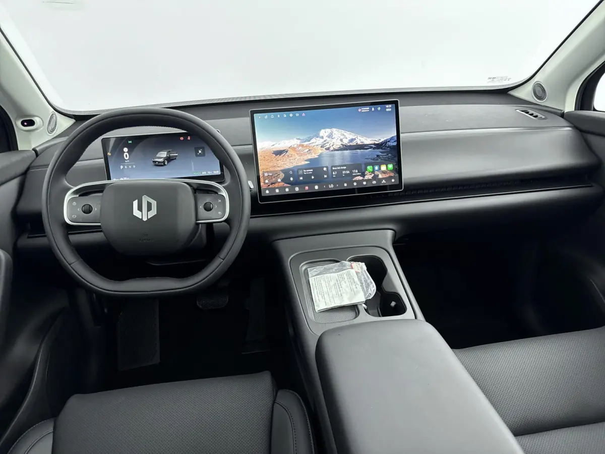 Design ProMax AWD 600pk 81.9 kWh | Plan uw Proefrit | 600pk | Navigatie | Camera | Stoel / Stuur Verwarming | Panoramadak