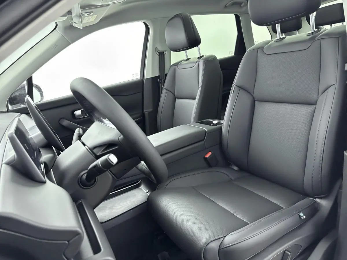 Design ProMax AWD 600pk 81.9 kWh | Plan uw Proefrit | 600pk | Navigatie | Camera | Stoel / Stuur Verwarming | Panoramadak