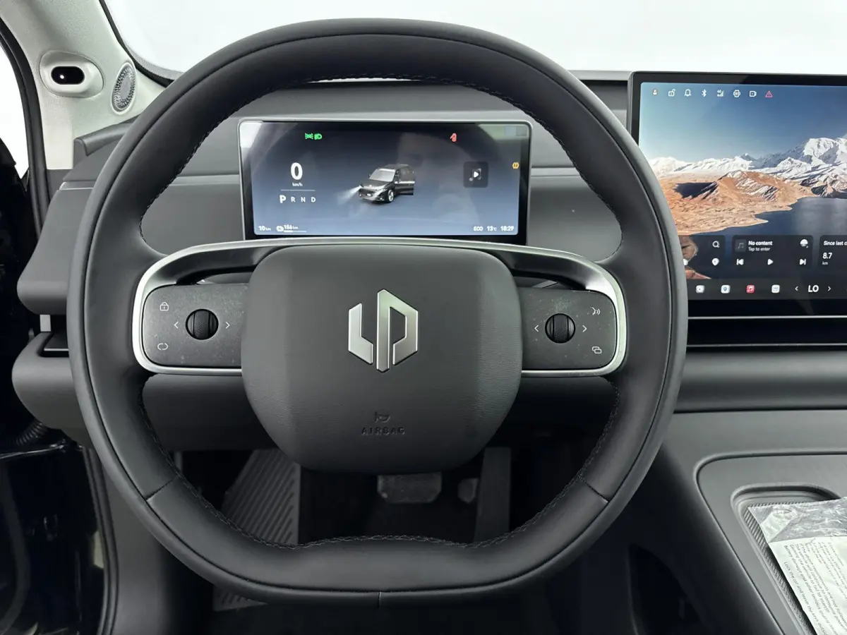 Design ProMax AWD 600pk 81.9 kWh | Plan uw Proefrit | 600pk | Navigatie | Camera | Stoel / Stuur Verwarming | Panoramadak