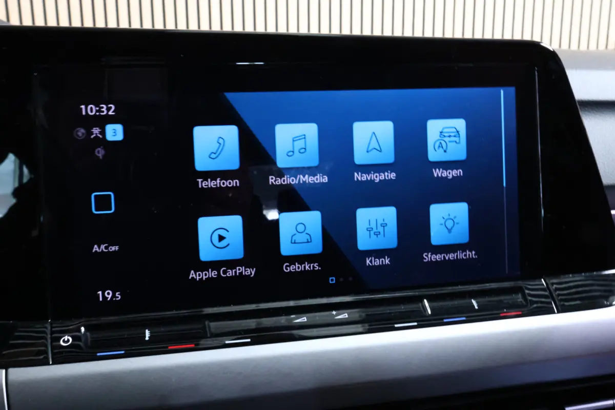 R line 1.0 eTsi AVM ACC CARPLAY CAMERA PDC '24
