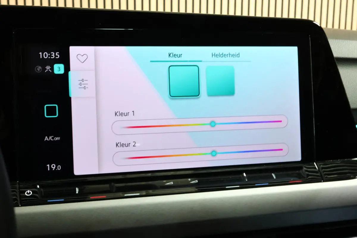 R line 1.0 eTsi AVM ACC CARPLAY CAMERA PDC '24