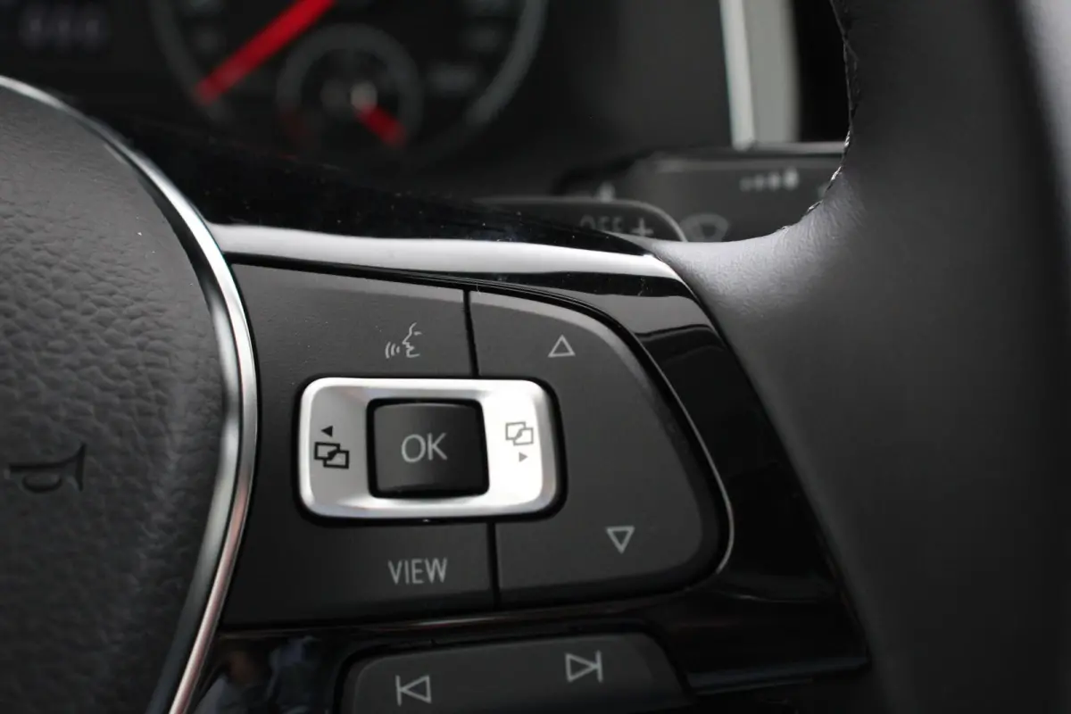 1.0 TSI DSG Highline Navigatie Apple Carplay / Android Auto Climate Control Cruise control Lichtmetalen Velgen
